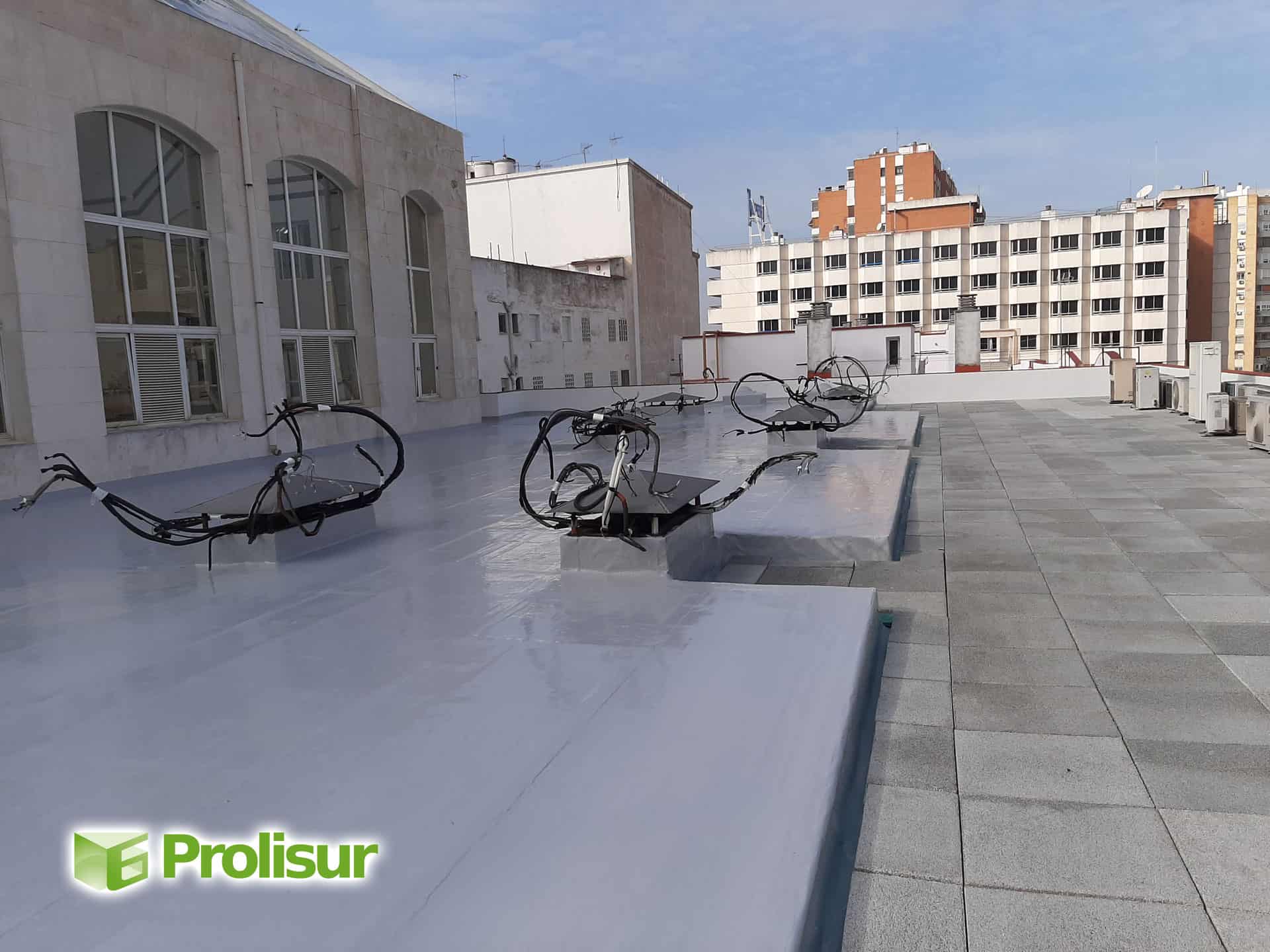 Impermeabilización y aislamiento térmico en cubiertas del Edificio Forum en Sevilla