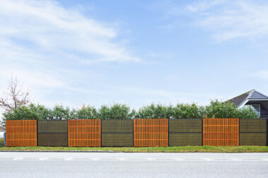 Noistop essential residencial privado malla negra y madera marron 00006