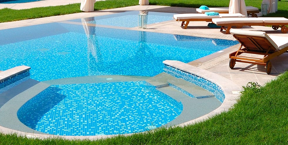 Pool repair in Seville